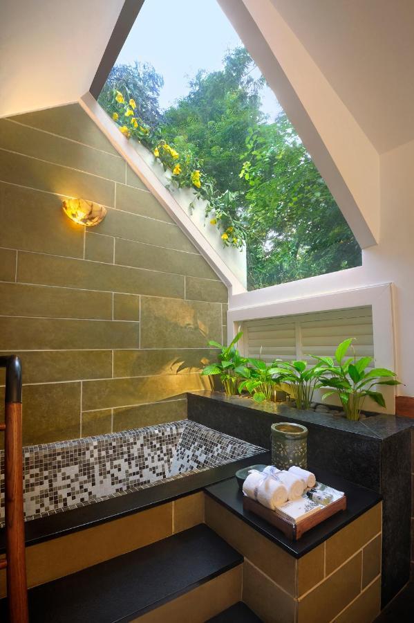 Amanvana Spa Resort, Coorg Kushalanagar Bagian luar foto